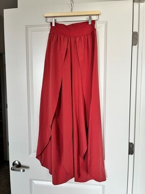 Halara - wide leg yogi pants in coral red